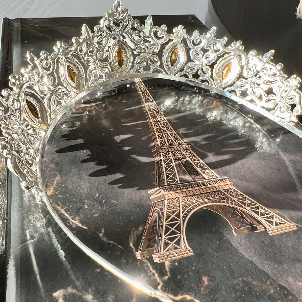 David’s Bridal Crown - Picture 3 of 10